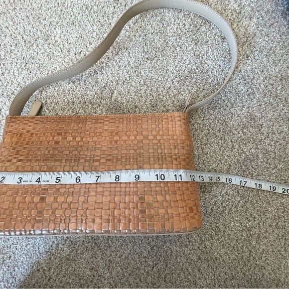 Fossil vintage tan leather woven basketweave shoulder bag structured - Picture 7 of 13
